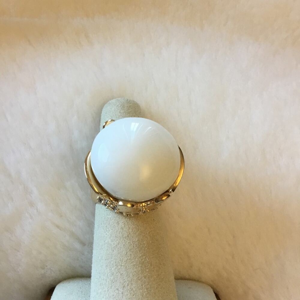 Elegant White Dome Cocktail Ring with Gold Band